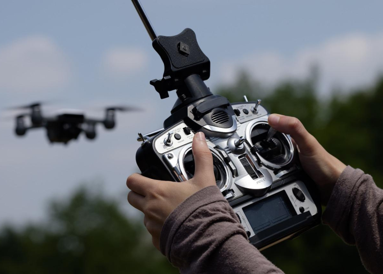 Tips Memilih Drone Untuk Kebutuhan Profesional
